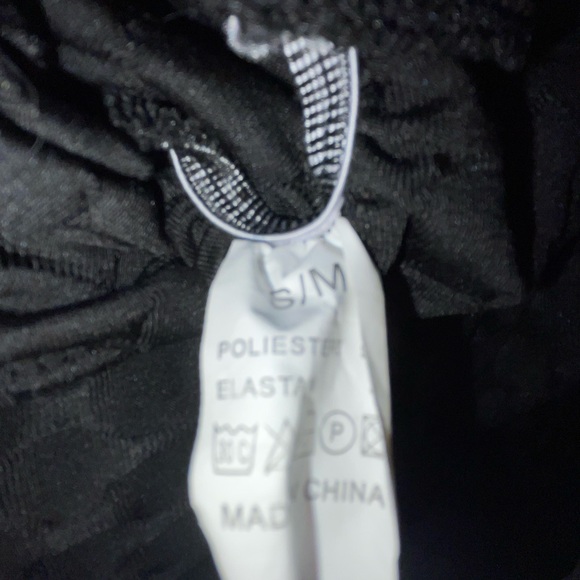 Tik Tok Work Out Legging Shorts - Picture 2 of 2